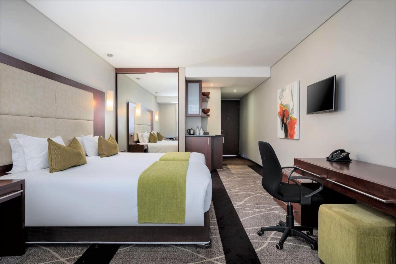 Premier Hotel East London Icc Exterior foto